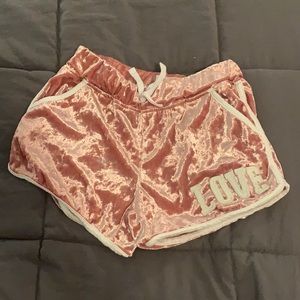 ✔️Girls velvet comfort shorts